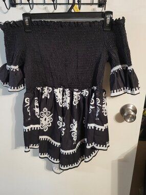 NWOT SHEIN OFF SHOULDER RAUCHED ASYMMETRICAL BLOUSE SZ OXL